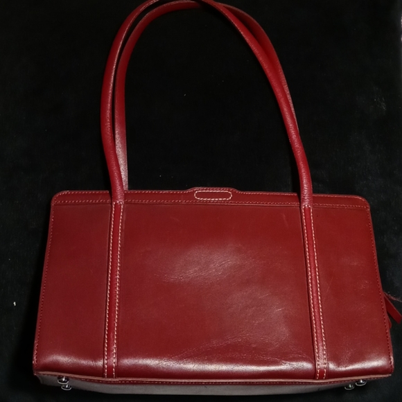 Ann Taylor Handbags - ANN TAYLOR LEATHER BAG